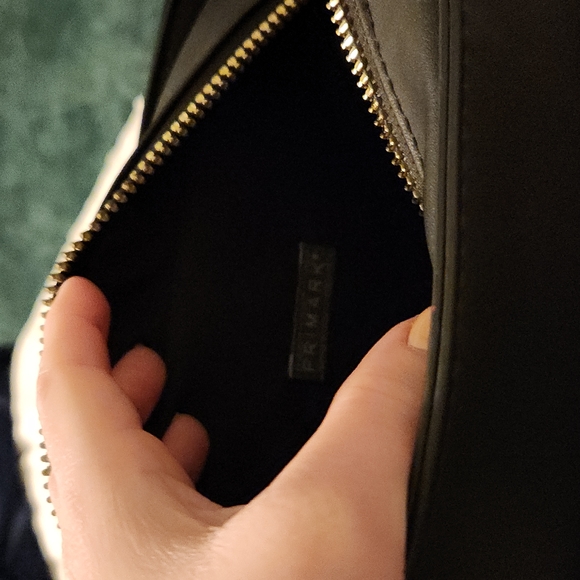 Purse - Picture 7 of 7